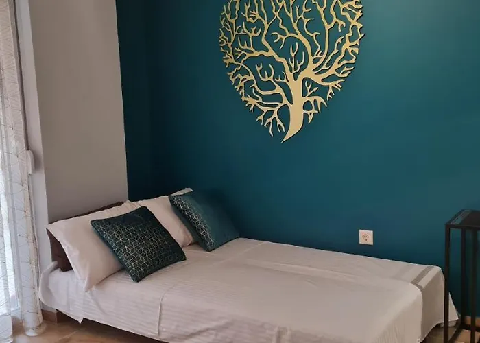 New Stylish Apartment In Athens!